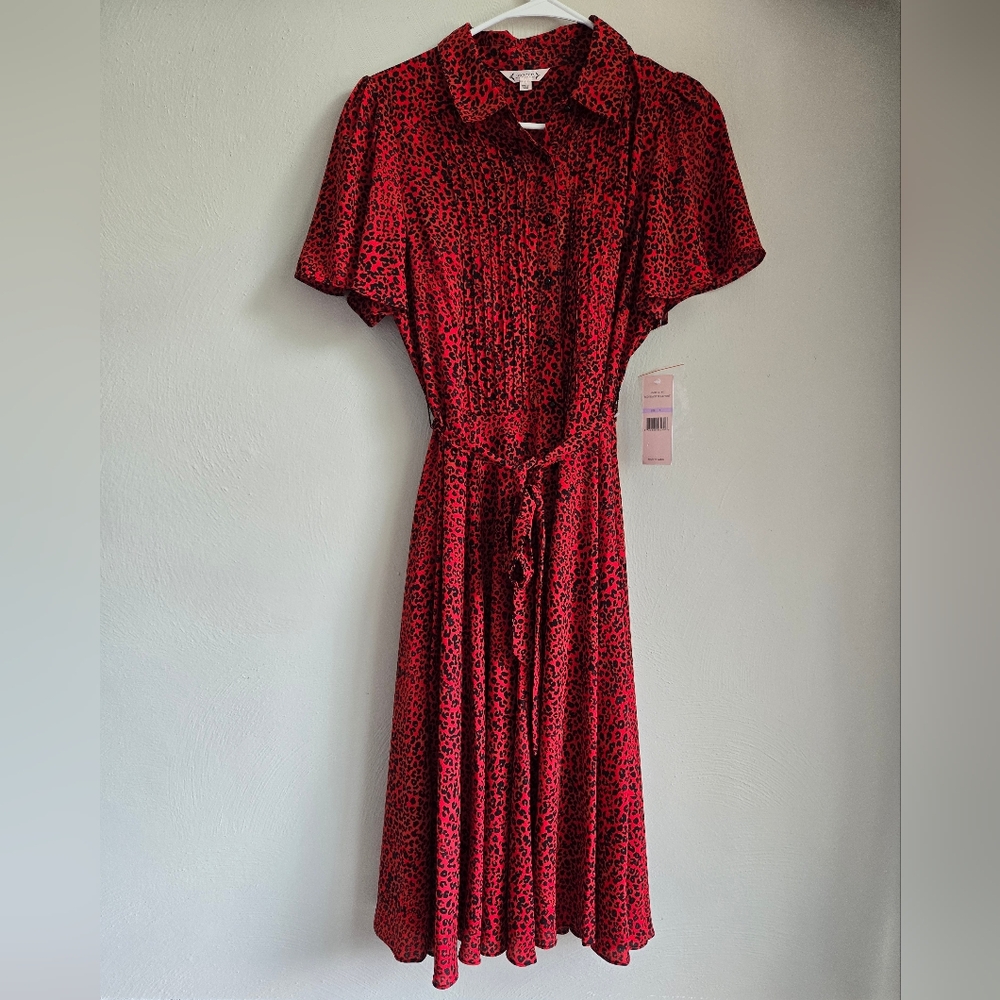 Nanette, Size 6, NWT, Red Black Leopard Print Button Up Short Sleeve Midi Dress